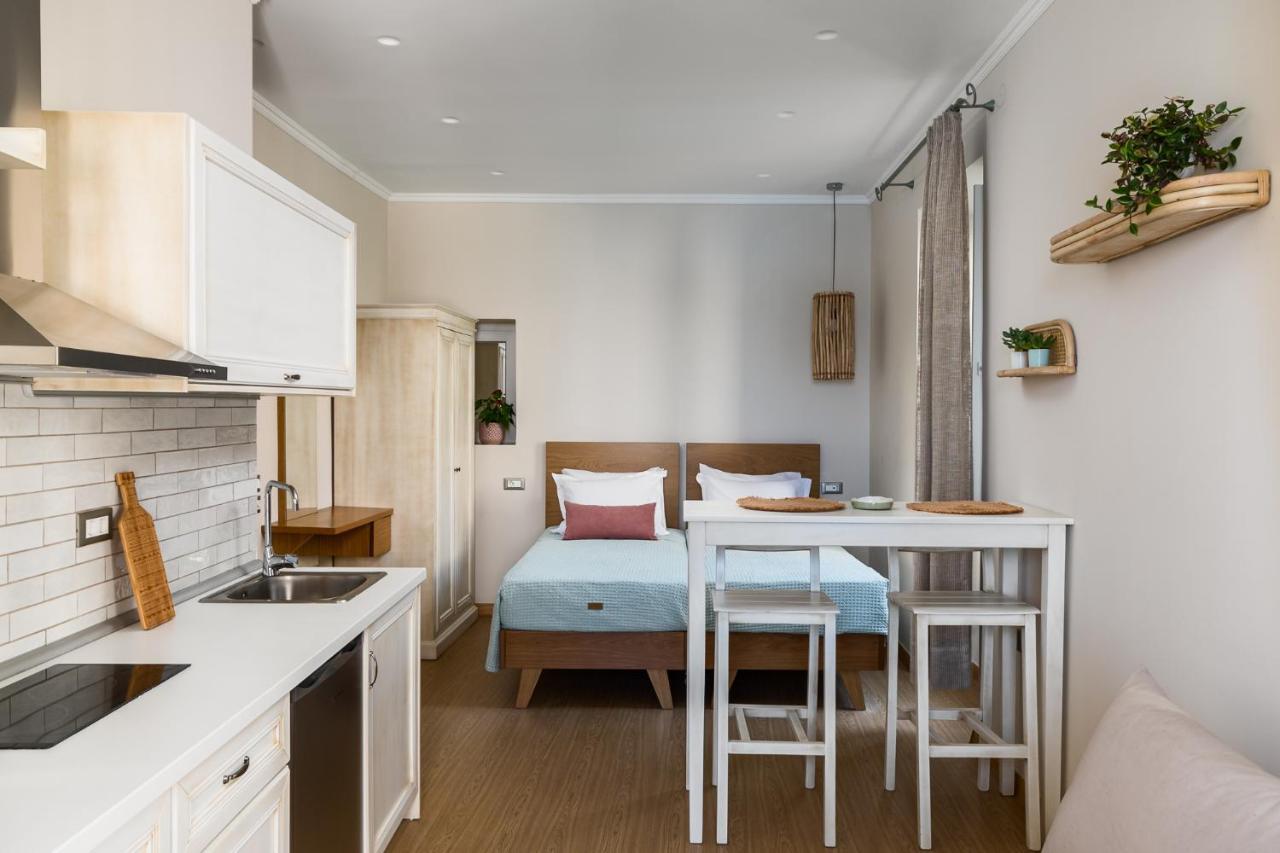 Fotiadis Family Luxury Suites By Konnect Corfu  Esterno foto